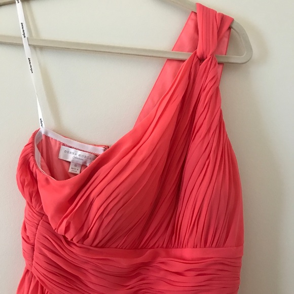 Donna Morgan collection formal dress - Picture 3 of 7